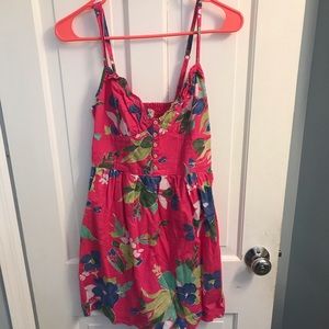HOLLISTER size medium pink and floral sundress